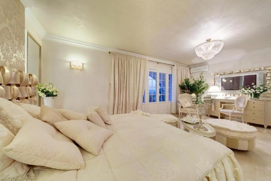 Villa Gloria Saint-Jeannet  Rom bilde
